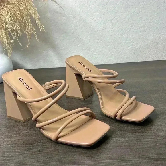 Abound Austin Block Heel Sandals Size 7.5M (Cosmetic Damage) - Picture 3 of 12